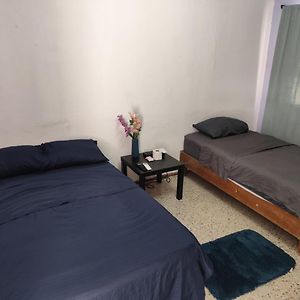 Habitación con 2 Camas Individuales